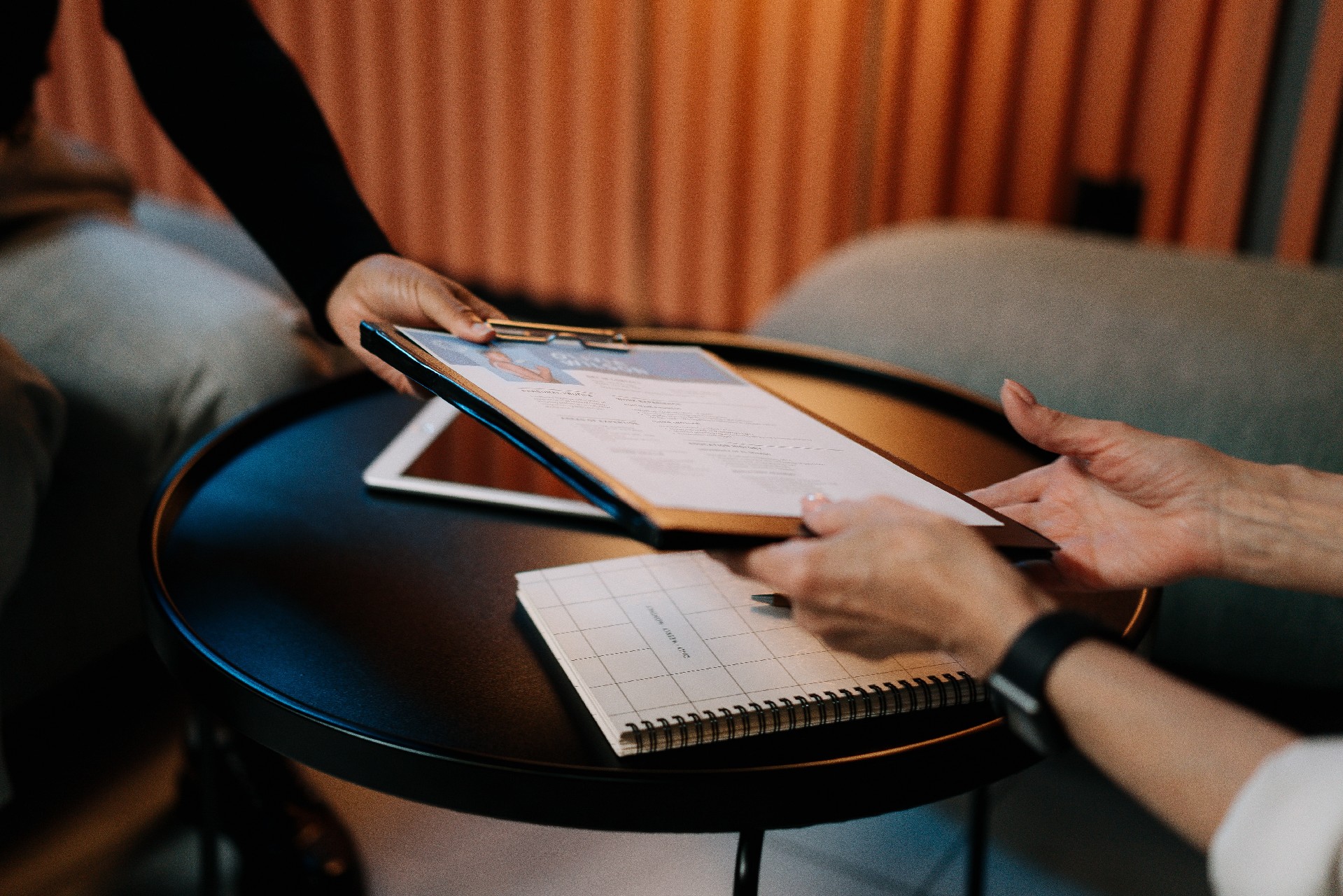 1638855633752261.jpg pexels-cottonbro-5989926.jpg